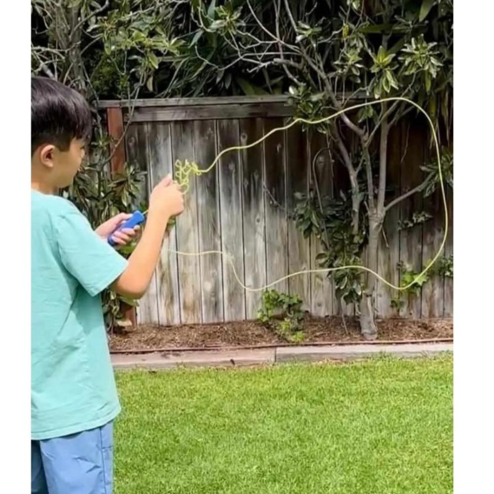 Handheld Rope Launcher (Black) - Kidztopia